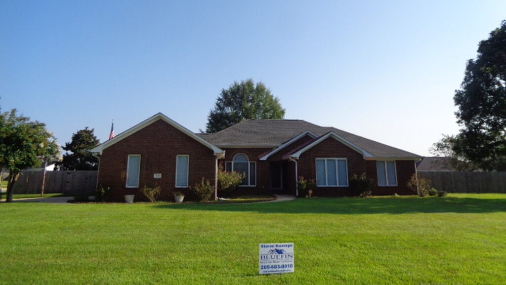 Completed hail damage roof replacement by Bluefin Exteriors in Northport, Alabama